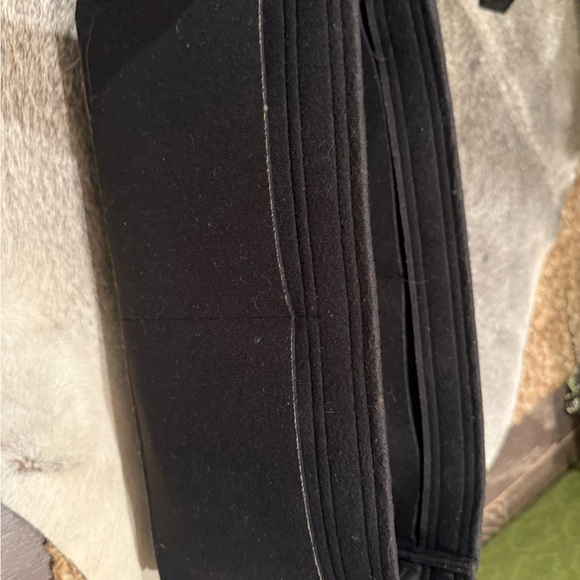 Authentic Gucci Black Tote Bag with Green and Red Stripe, includes organizer - Picture 6 of 7